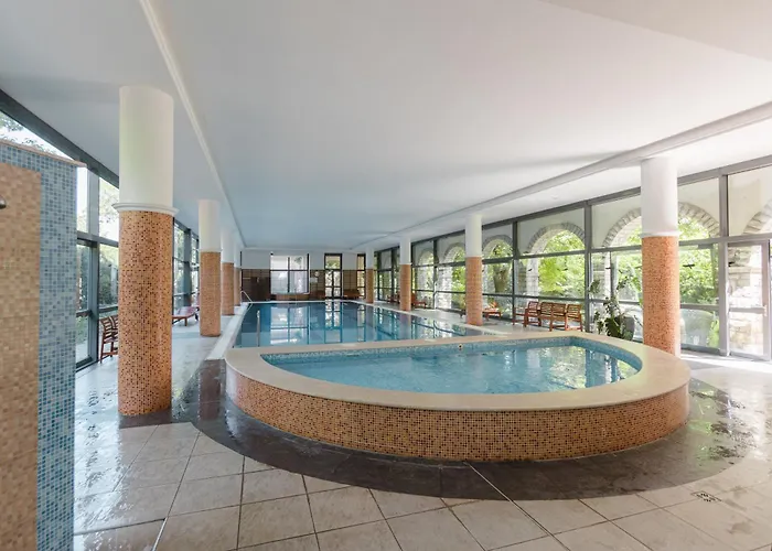 Golden Bridge And Wellness 巴拉顿菲赖德